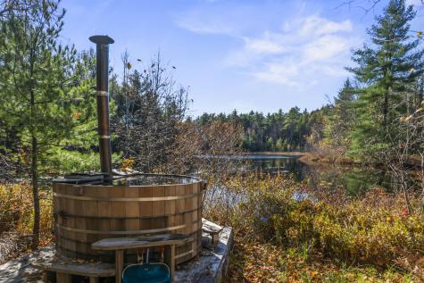 50 Island Road Limerick ME 04048