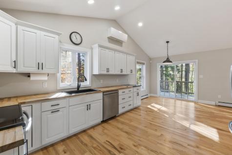 50 Island Road Limerick ME 04048