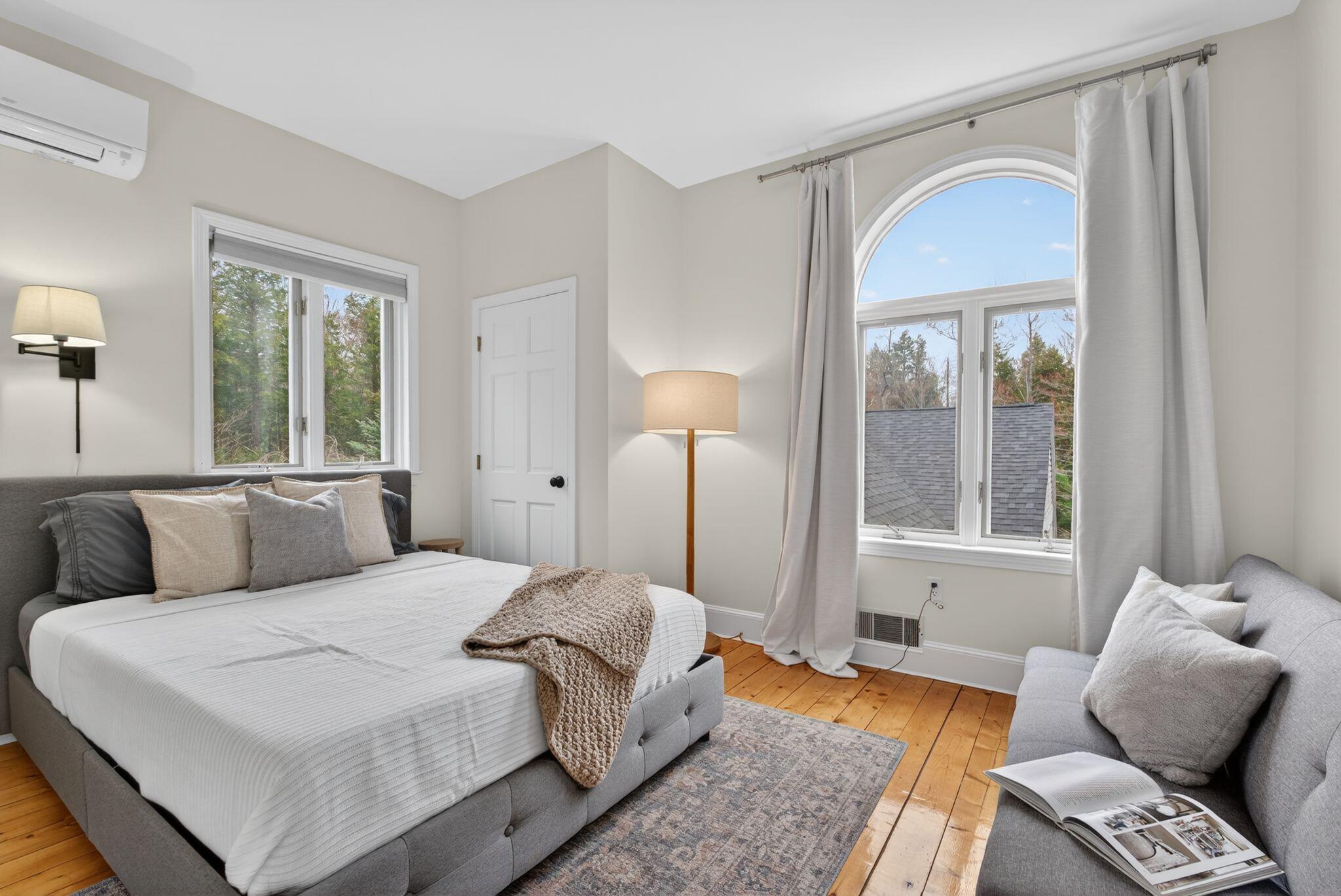 71-72 Quarry Cove Road Raymond ME 04071