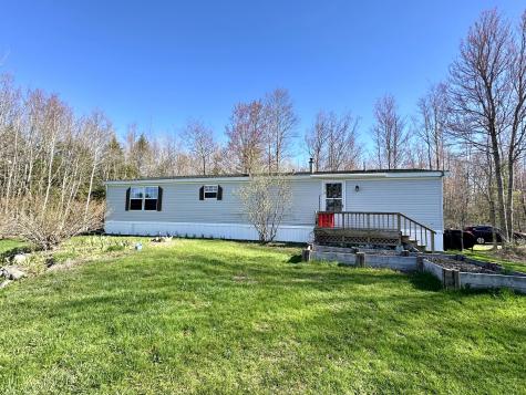 10 Bush Road Clinton ME 04927
