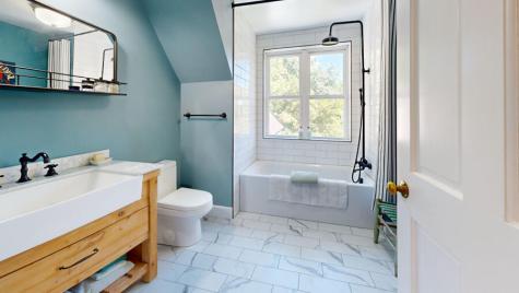 466 Bluff Road Northport ME 04849