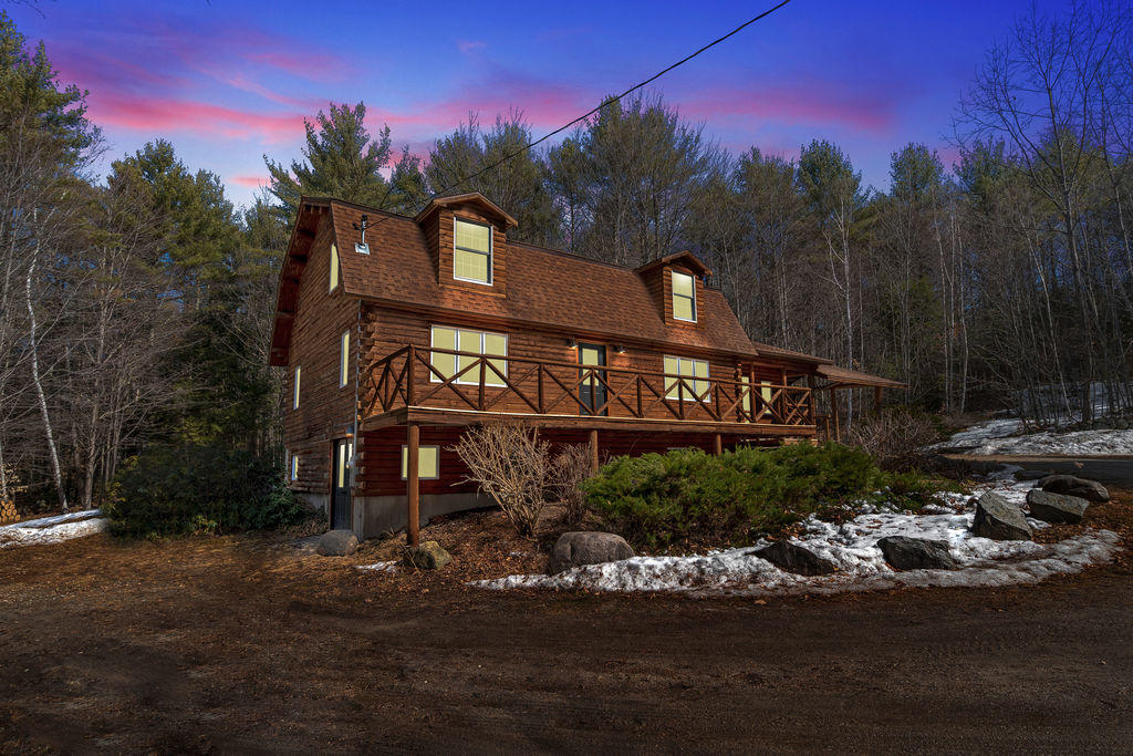 181 Mountain Road Raymond ME 04071