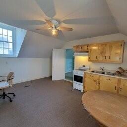 14 Arab Road Lee ME 04455