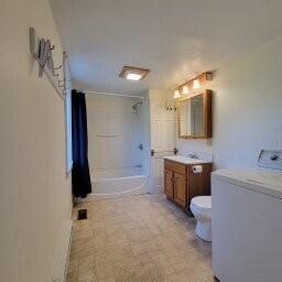 14 Arab Road Lee ME 04455