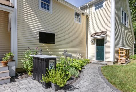 161 Hurricane Road Falmouth ME 04105