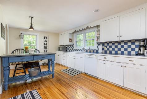 161 Hurricane Road Falmouth ME 04105