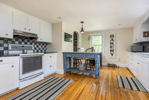 161 Hurricane Road Falmouth ME 04105