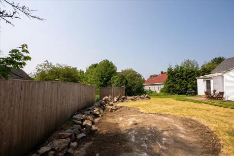 3 Salt Pond Road Friendship ME 04547