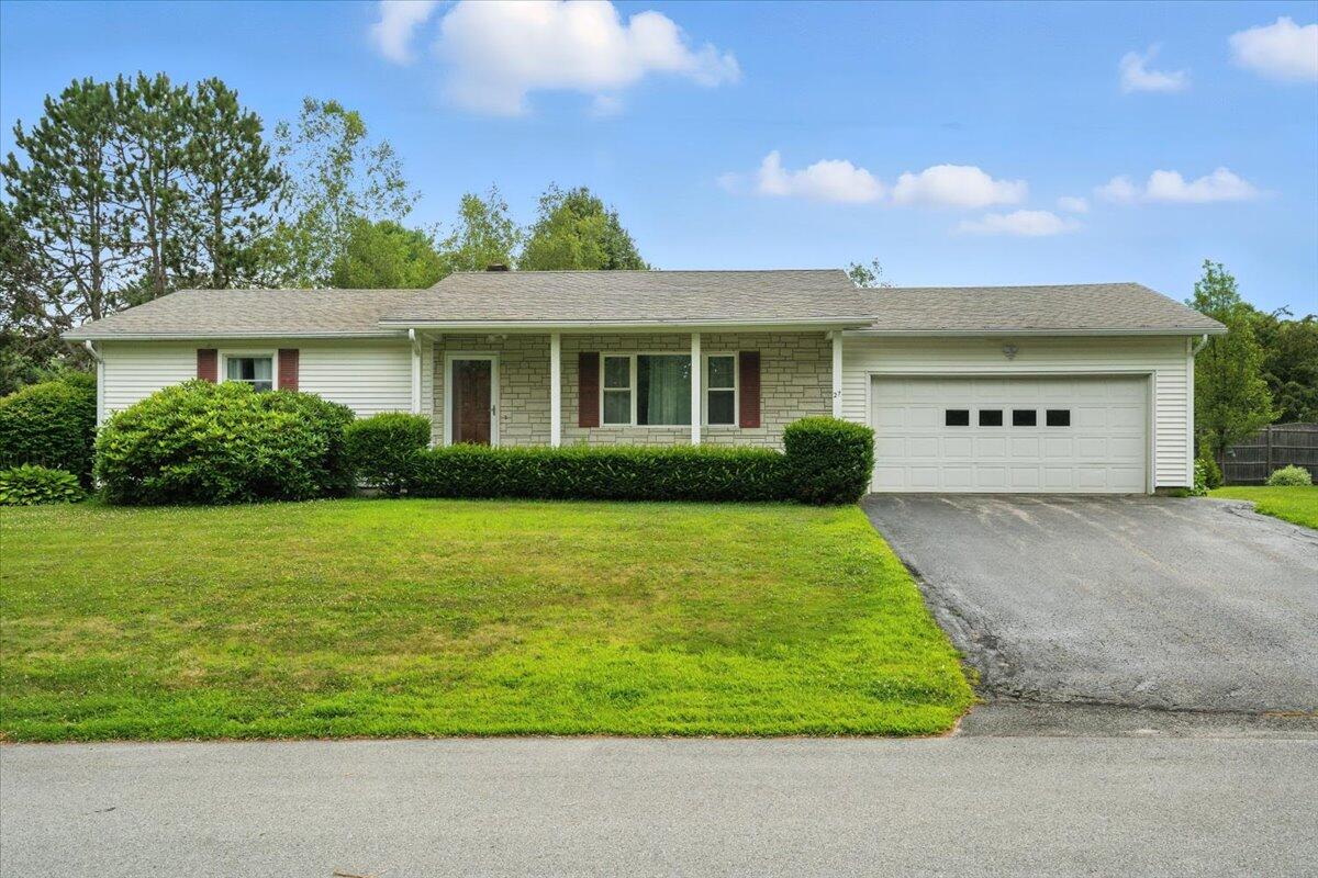 27 Bonnaille Avenue Lewiston ME 04240