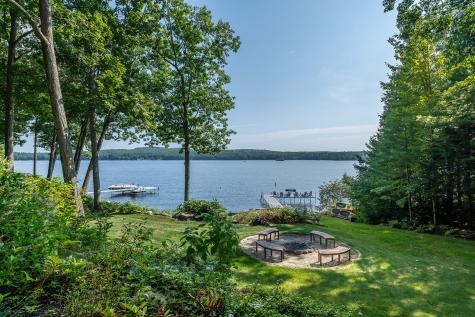 58 Beaumont Drive Naples ME 04055