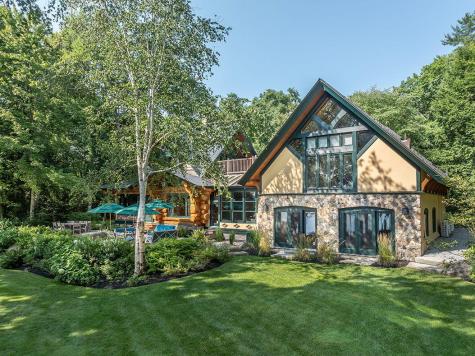 58 Beaumont Drive Naples ME 04055