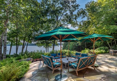 58 Beaumont Drive Naples ME 04055