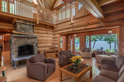 58 Beaumont Drive Naples ME 04055