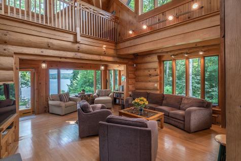 58 Beaumont Drive Naples ME 04055