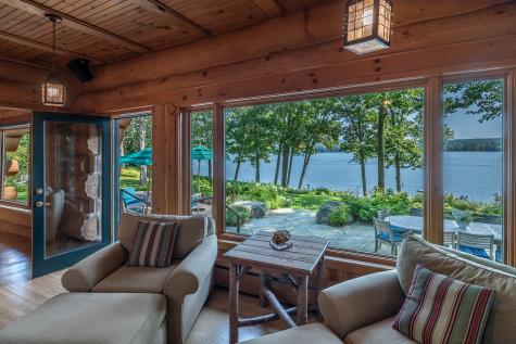 58 Beaumont Drive Naples ME 04055