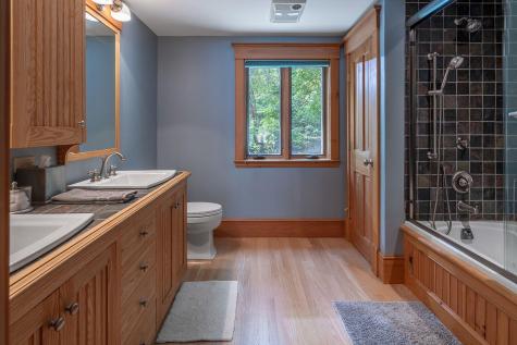 58 Beaumont Drive Naples ME 04055