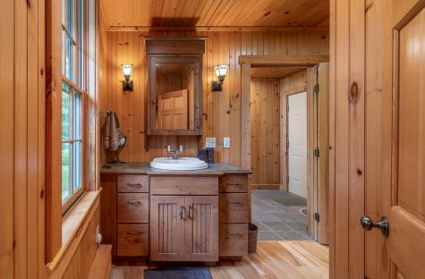 58 Beaumont Drive Naples ME 04055