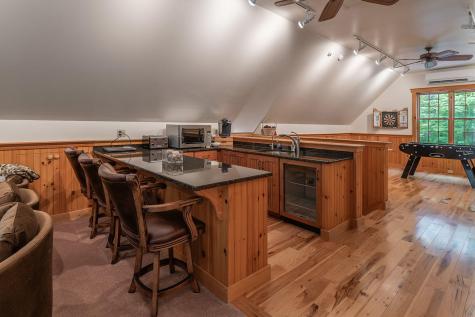 58 Beaumont Drive Naples ME 04055