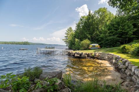 58 Beaumont Drive Naples ME 04055