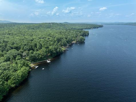 58 Beaumont Drive Naples ME 04055