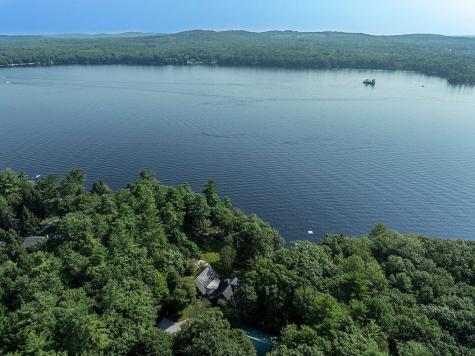 58 Beaumont Drive Naples ME 04055