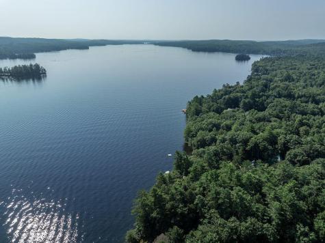 58 Beaumont Drive Naples ME 04055