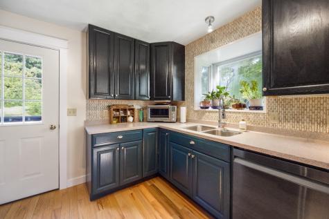 79 Mount Pleasant Street Rockport ME 04856