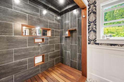 79 Mount Pleasant Street Rockport ME 04856