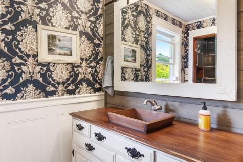 79 Mount Pleasant Street Rockport ME 04856