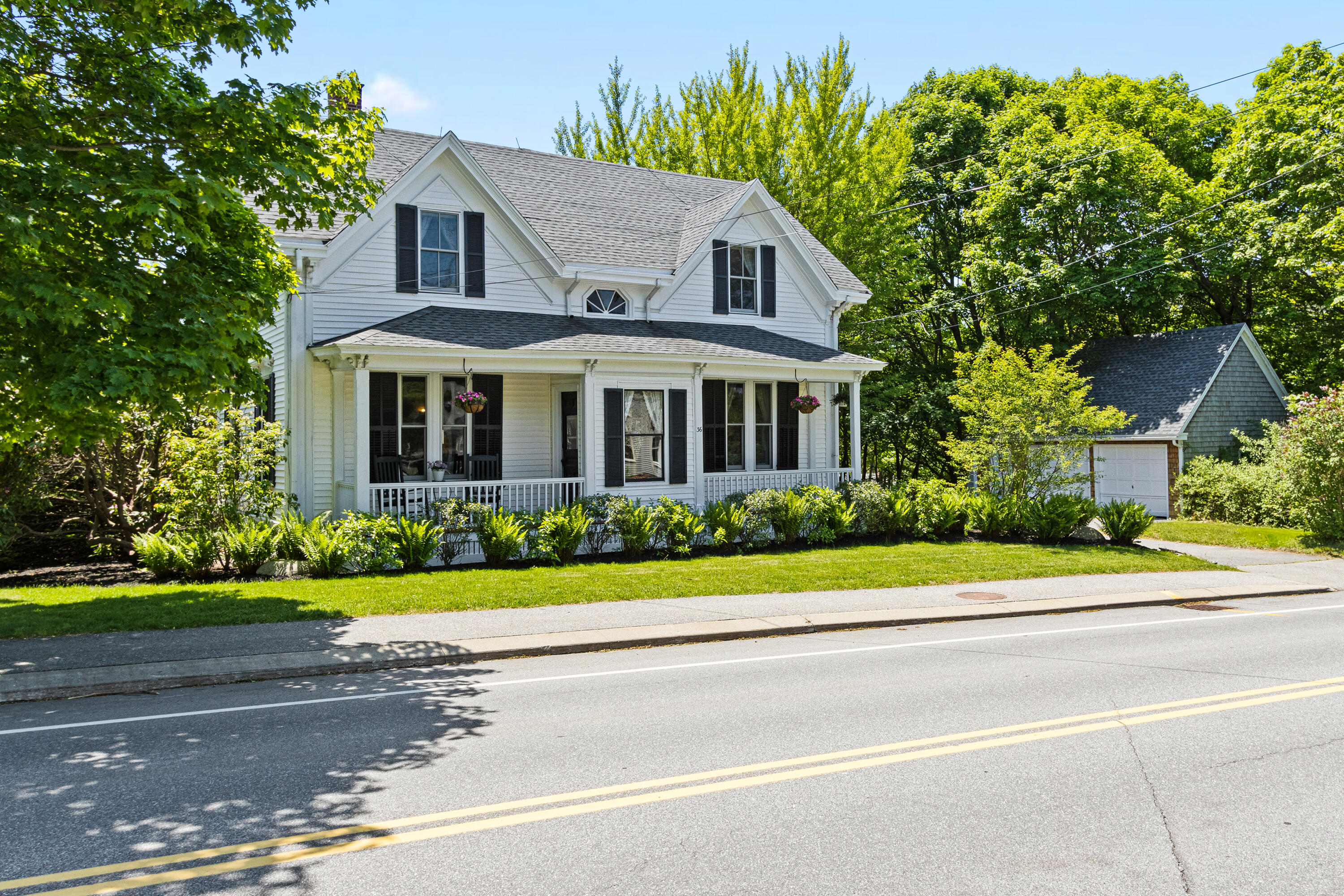 36 Scott Dyer Road Cape Elizabeth ME 04107