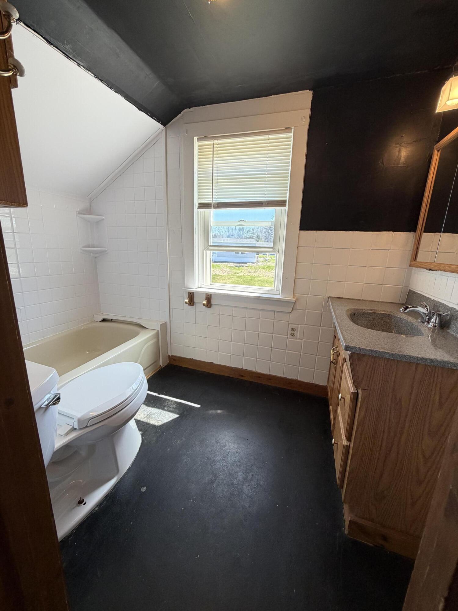 297 Graytown Road Sedgwick ME 04676