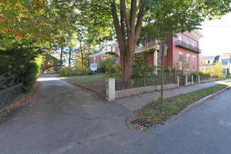 11 Lincoln Street Brunswick ME 04011