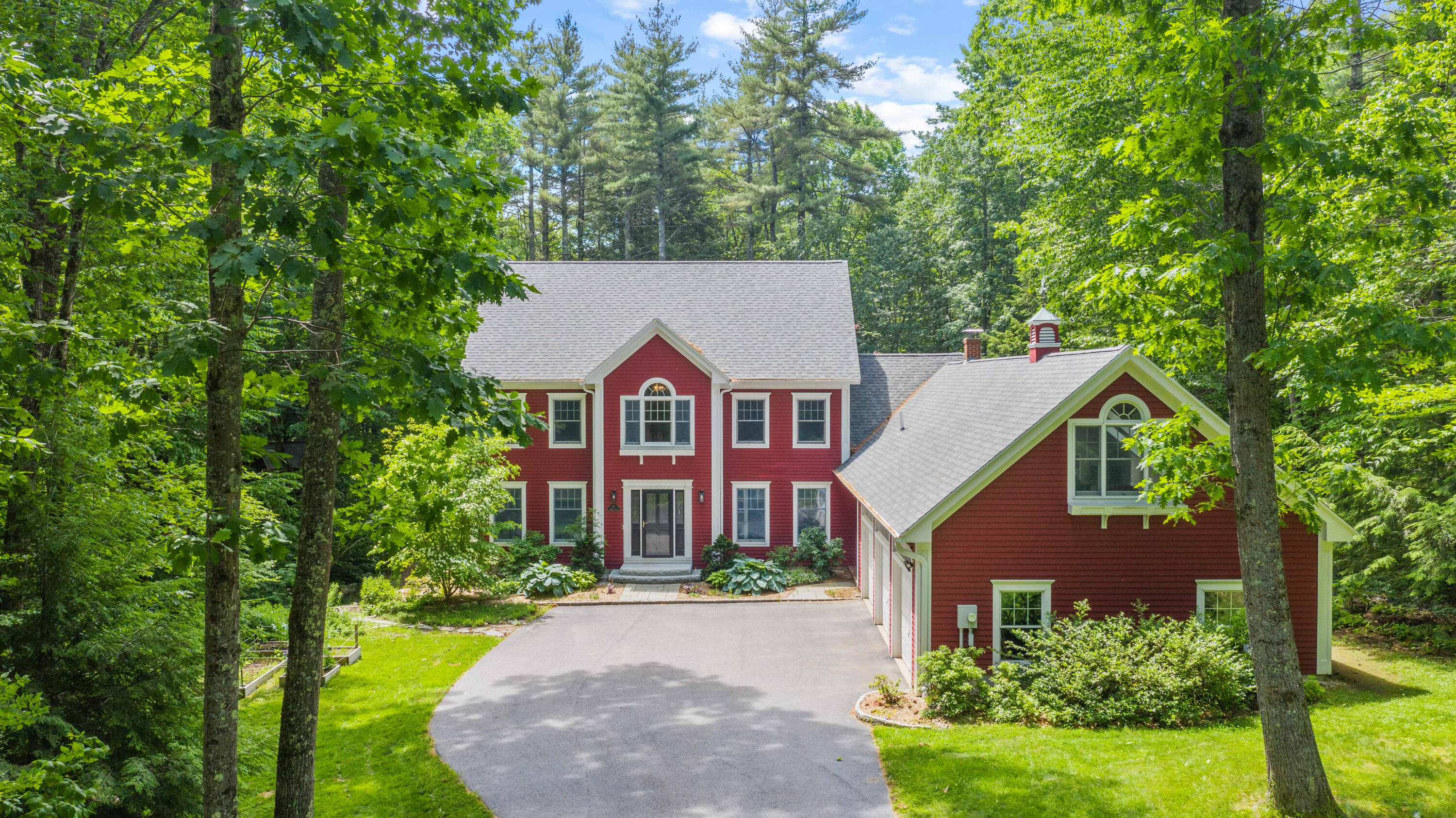 10 Robin Lane Falmouth ME 04105