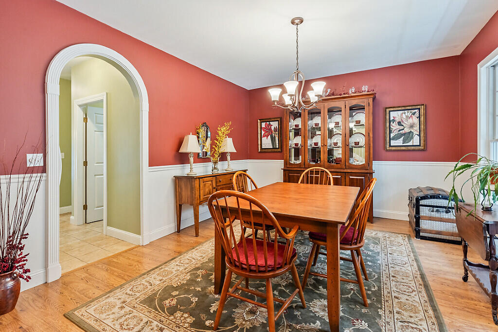 530 Point Drive Mount Vernon ME 04352