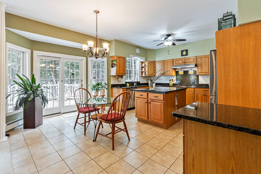 530 Point Drive Mount Vernon ME 04352