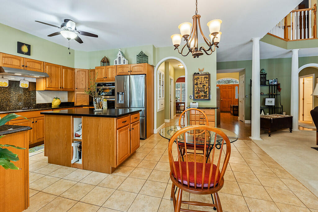 530 Point Drive Mount Vernon ME 04352