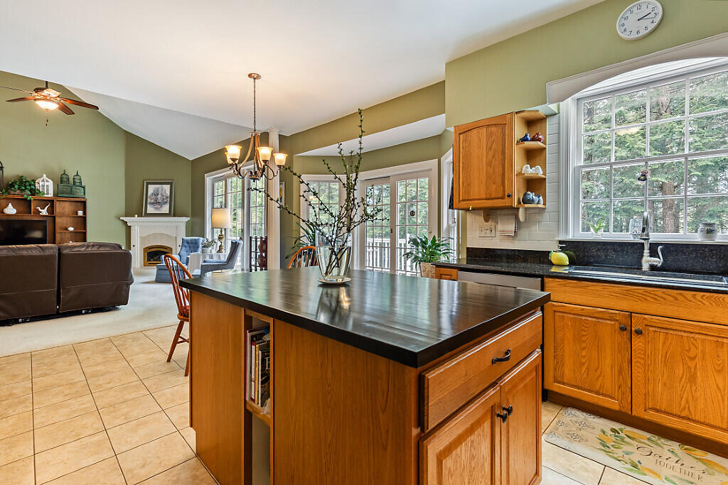 530 Point Drive Mount Vernon ME 04352