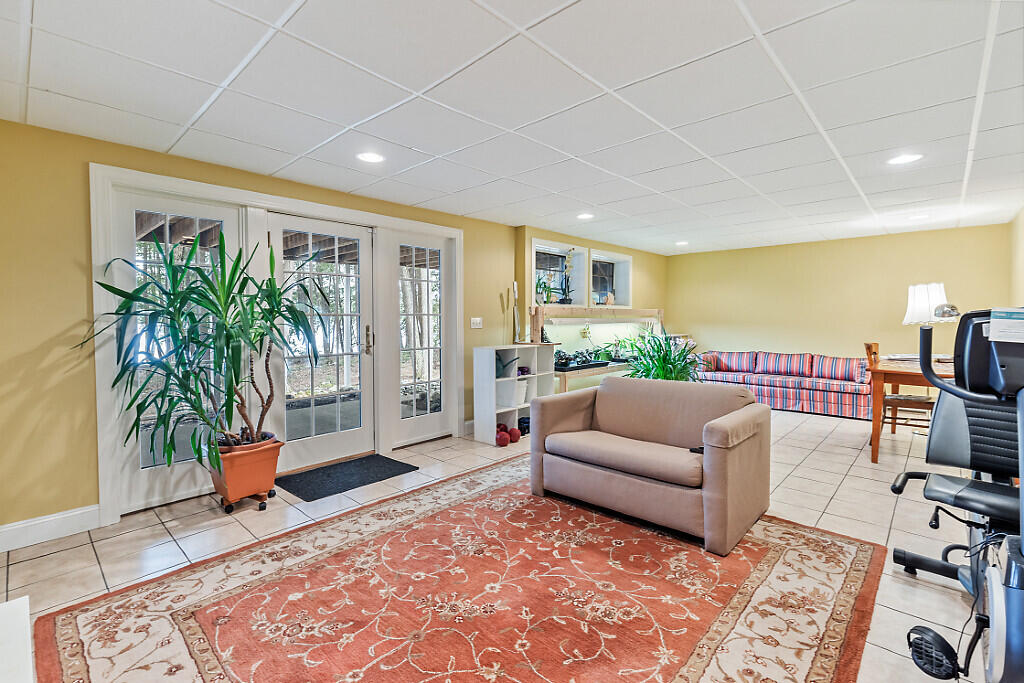 530 Point Drive Mount Vernon ME 04352