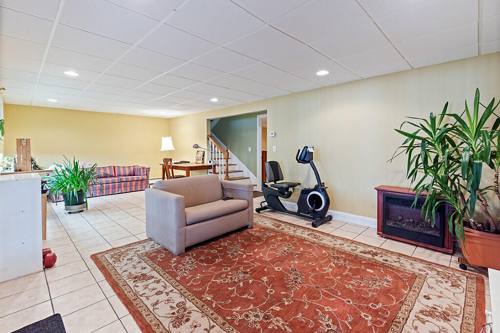 530 Point Drive Mount Vernon ME 04352