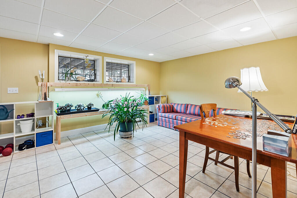 530 Point Drive Mount Vernon ME 04352