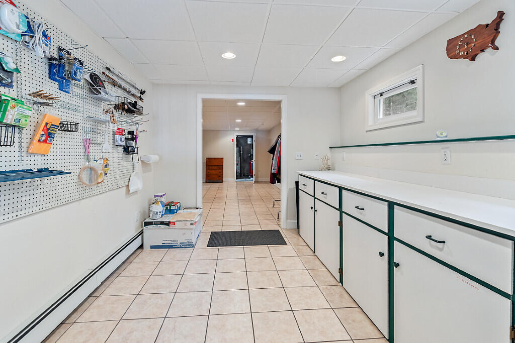 530 Point Drive Mount Vernon ME 04352