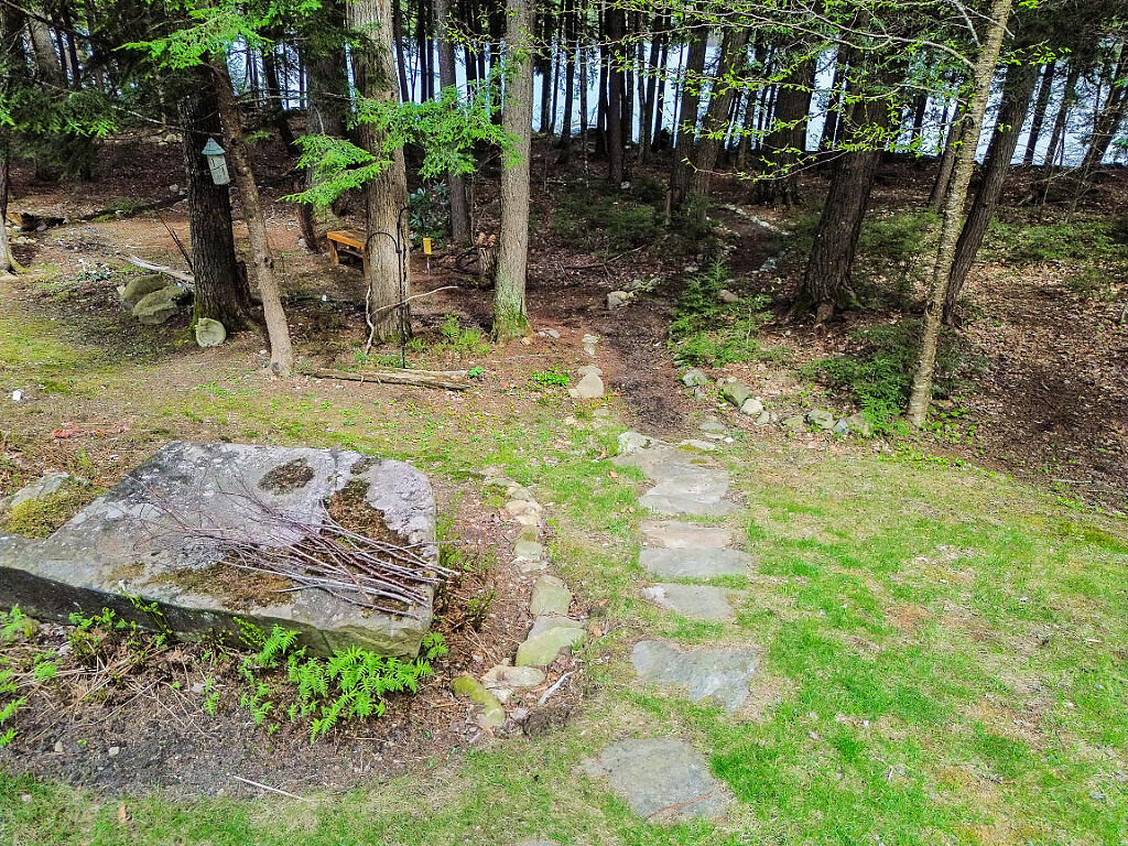 530 Point Drive Mount Vernon ME 04352