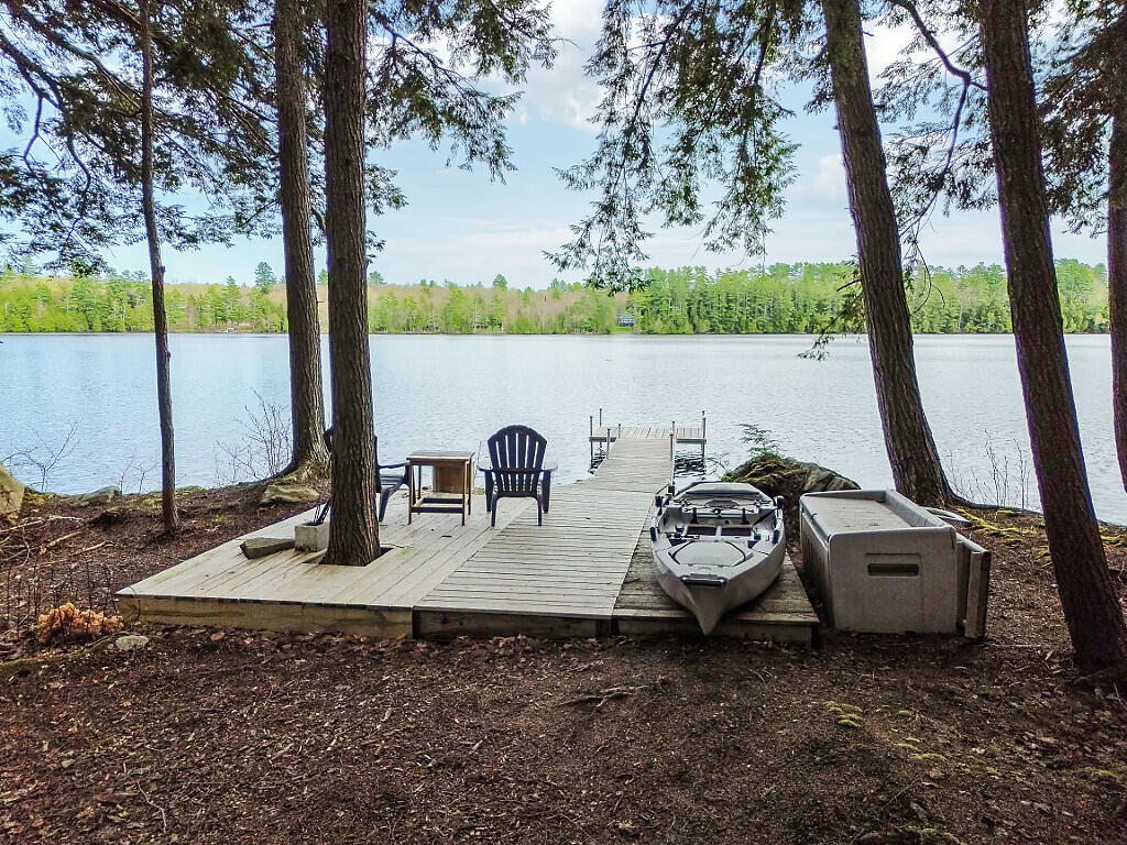 530 Point Drive Mount Vernon ME 04352