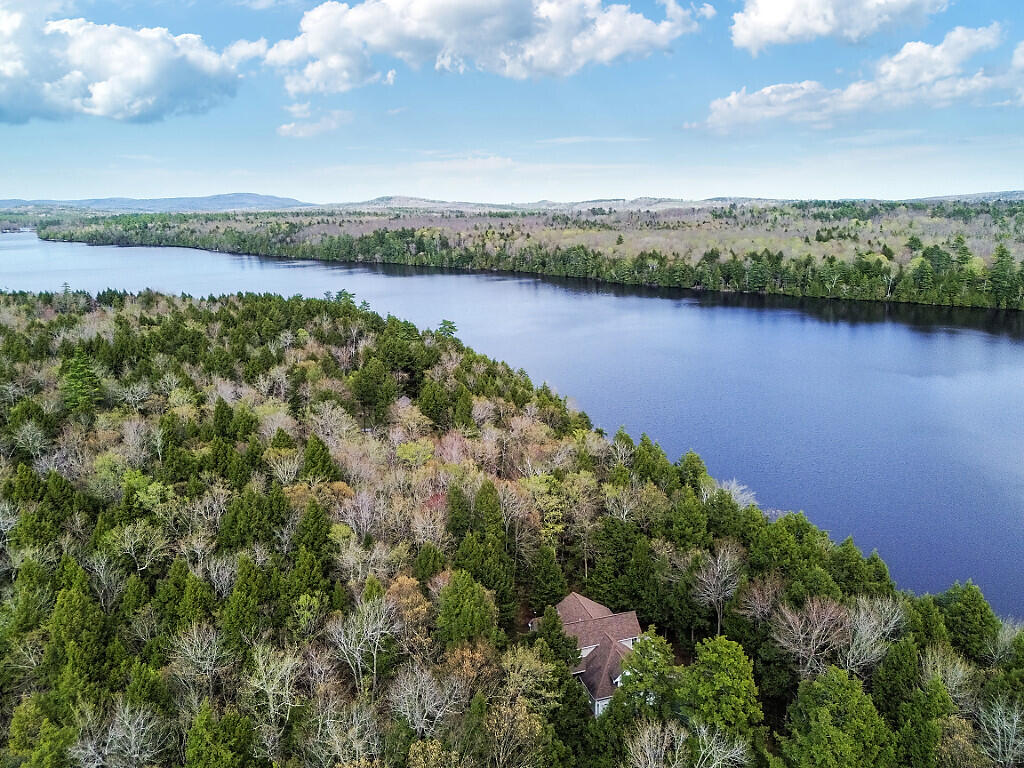 530 Point Drive Mount Vernon ME 04352