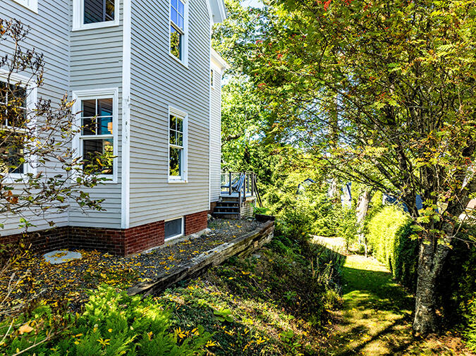 33 Pearl Street Camden ME 04843