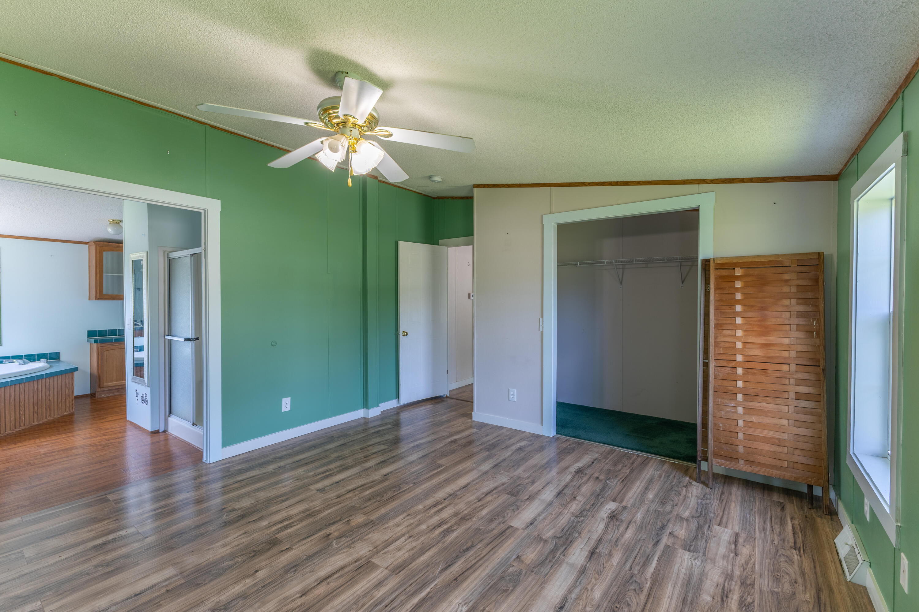511 North Bend Road Surry ME 04684
