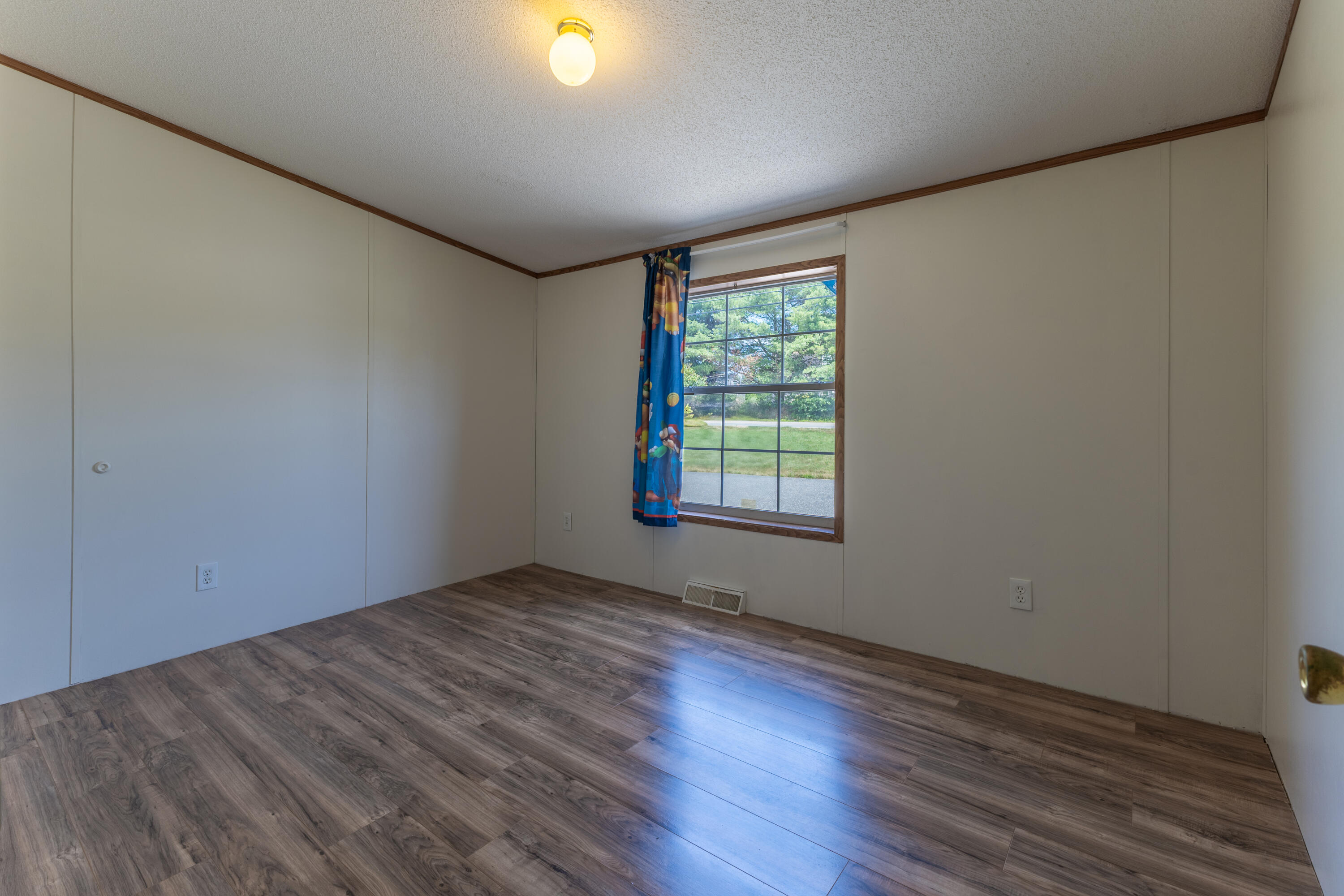 511 North Bend Road Surry ME 04684