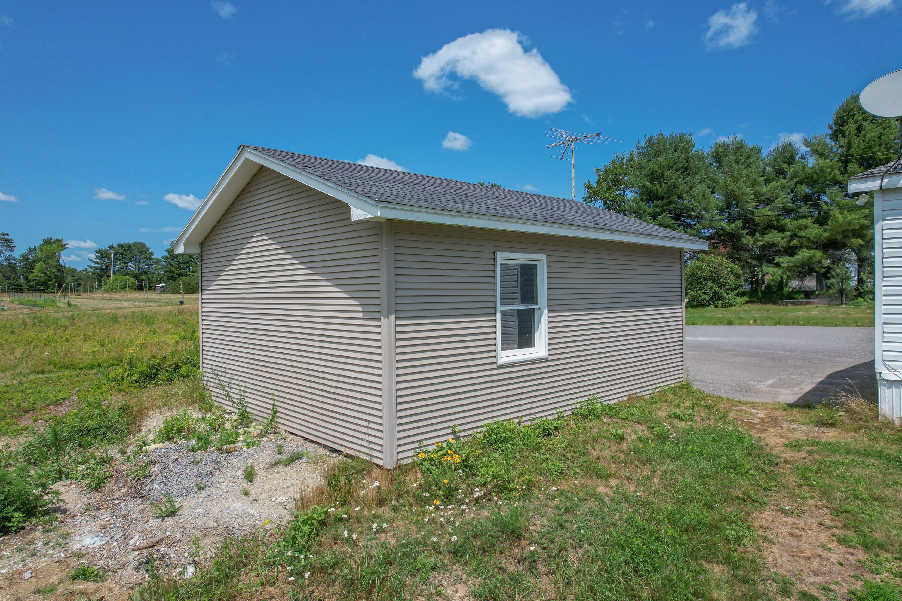 511 North Bend Road Surry ME 04684
