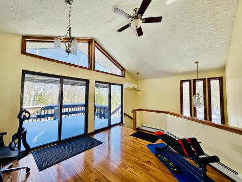 19 Cotta Lane Saint Albans ME 04971