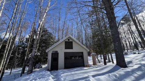 19 Cotta Lane Saint Albans ME 04971